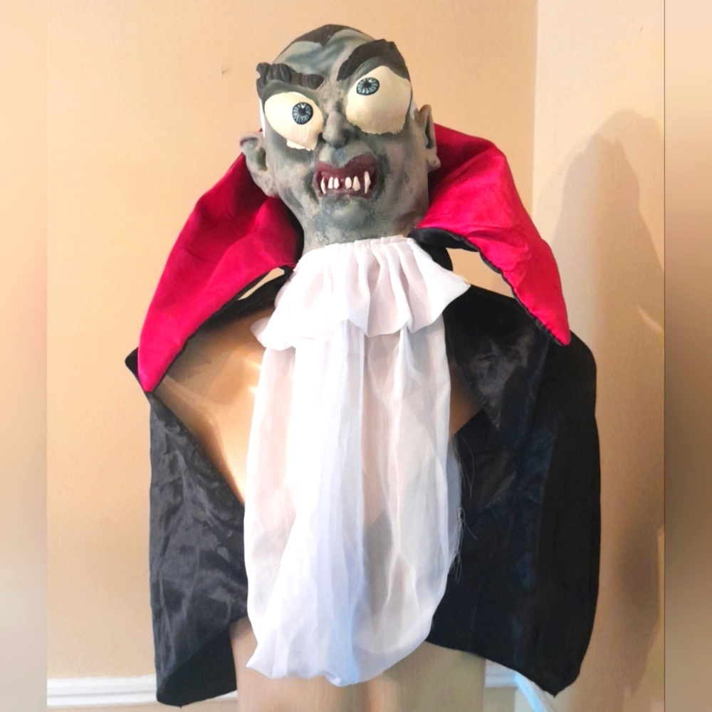 Vintage Mario Chiodo 2004 Rubber Mask Big Crazy Eyes Vampire